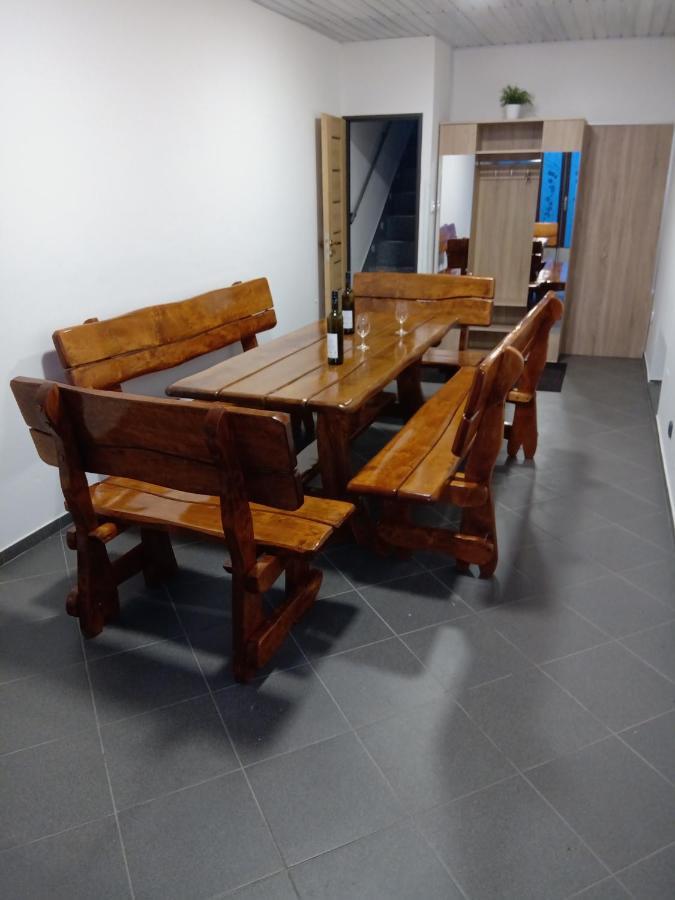 U Hradeb Apartment Микулов Екстериор снимка