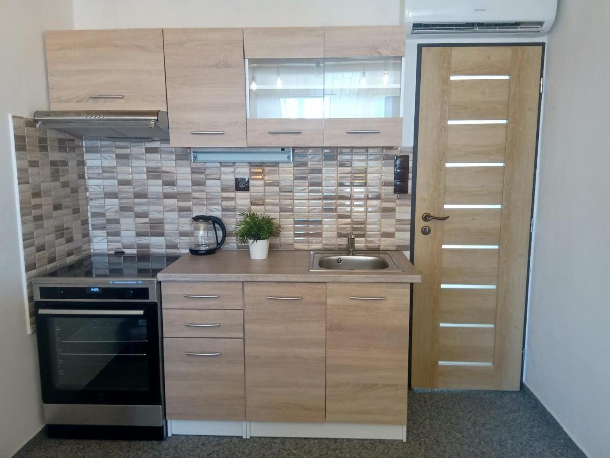 U Hradeb Apartment Микулов Екстериор снимка